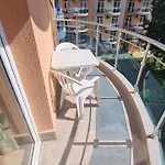 Oasis Deluxe By The Sea Apartamento Ravda