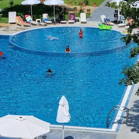 Oasis Deluxe By The Sea