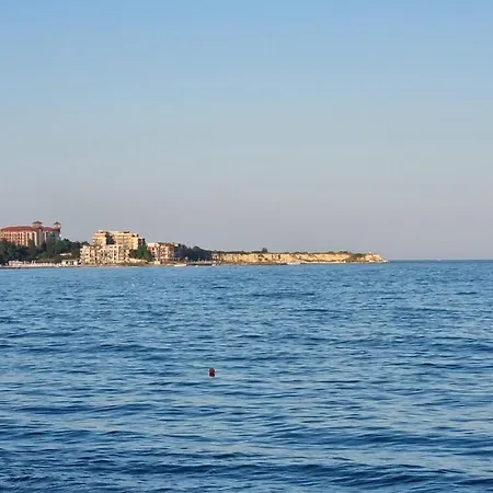 Oasis Deluxe By The Sea Apartment Ravda