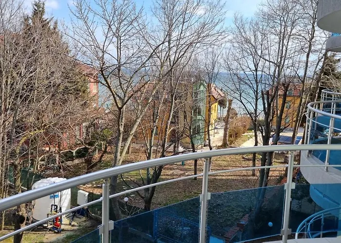 Oasis Deluxe By The Sea *