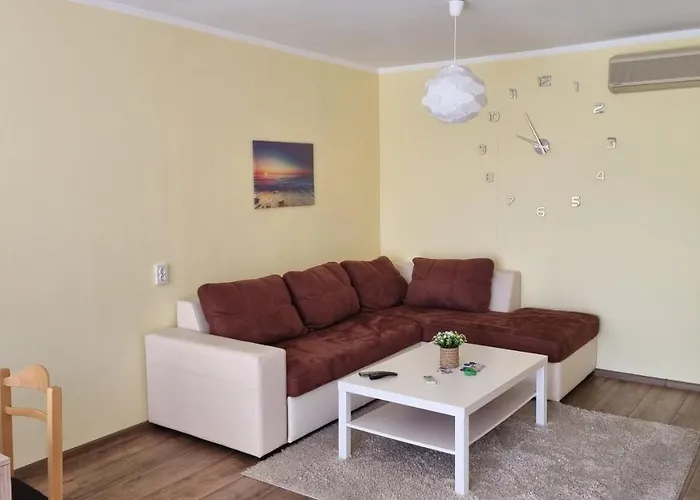 Oasis Deluxe By The Sea Apartmán Ravda