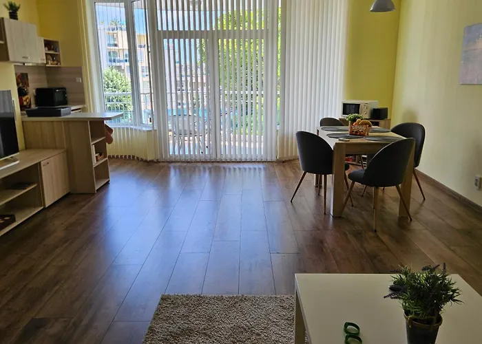 Apartmán Oasis Deluxe By The Sea